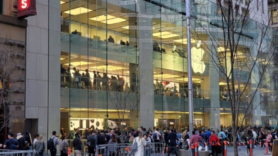 Outside an Apple store in 2019 for launch of new iphone